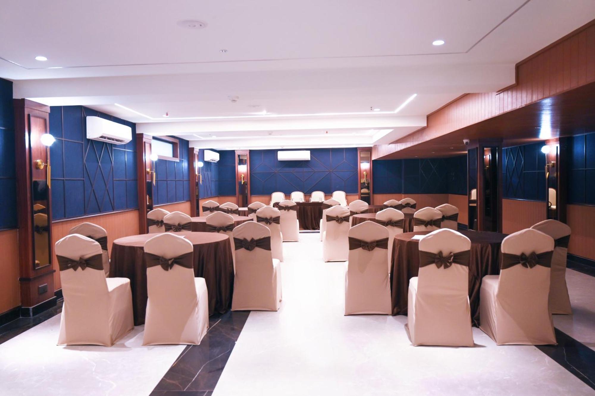 Hotel Sonar Bangla Пурі Екстер'єр фото
