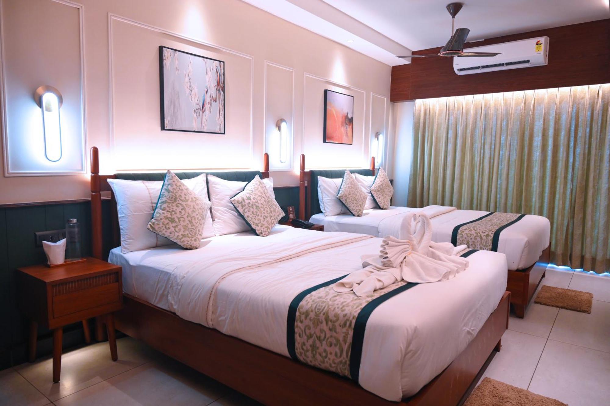Hotel Sonar Bangla Пурі Екстер'єр фото